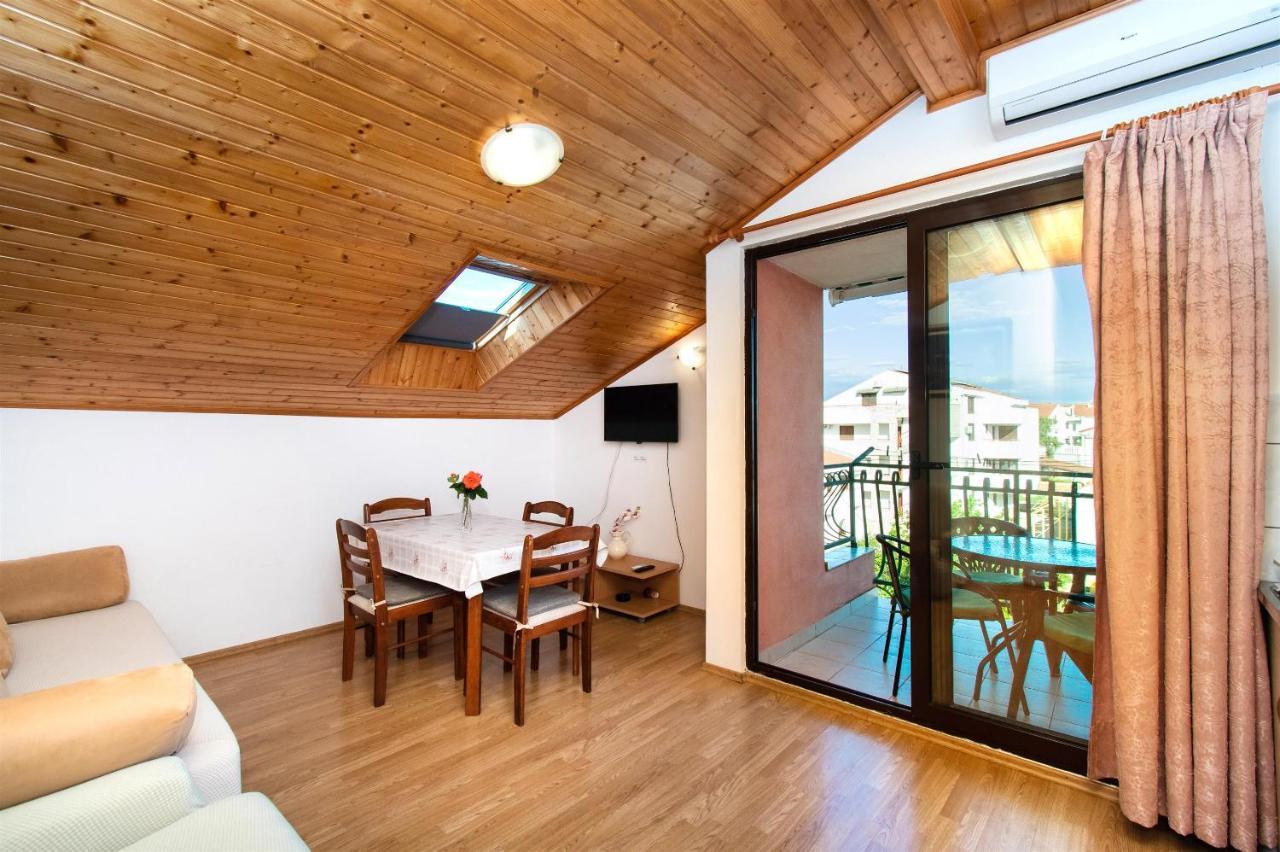 Apartments Green Garden Vodice Exterior foto